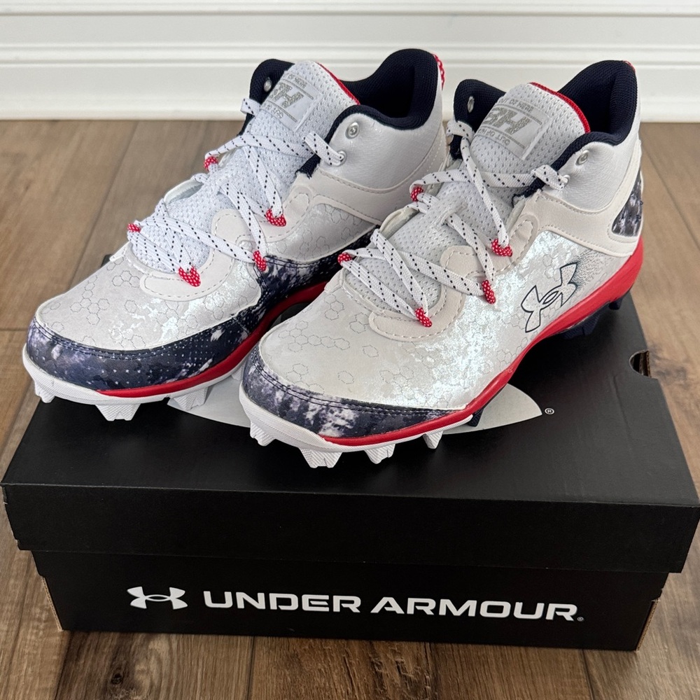 Under Armour Baseball Cleats - BRAND NEW